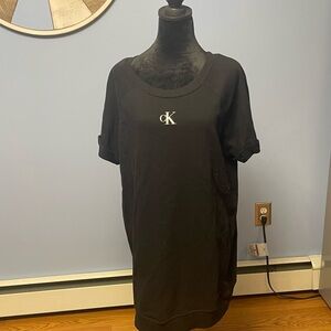 Long black CK sweatshirt
